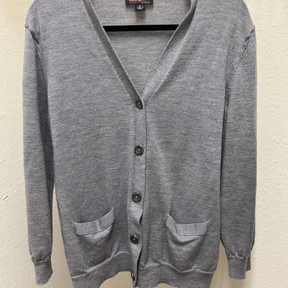 Sweater/Cardigan
